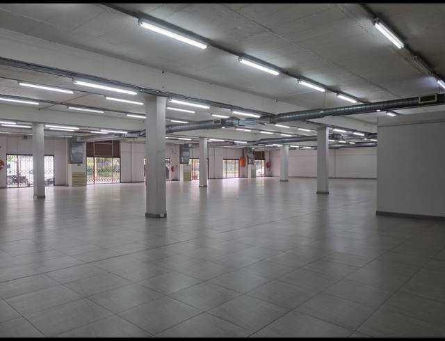 257M² RETAIL TO LET IN RIVERSIDE PARK